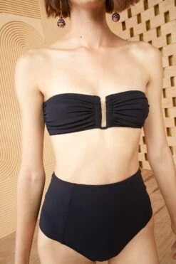 ULLA JOHNSON Zahara Bikini Bottom - Noir -Ullyla Shop SHOT 0213 ULLA JOHNSON SANTORINI TOP ZAHARA BOTTOM NOIR 0061 ALT TOP web