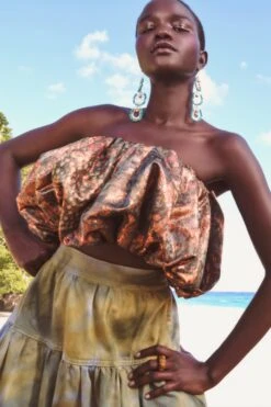 ULLA JOHNSON Lyla Top - Woodland -Ullyla Shop UJ PF23 PDP ALT CROP 1500x2250 11