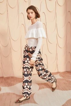 ULLA JOHNSON Augustina Pullover - Pristine -Ullyla Shop ULLA JOHNSON Augustina Pullover PRISTINE 03