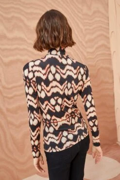 ULLA JOHNSON Aurelia Turtleneck - Obsidian -Ullyla Shop ULLA JOHNSON Aurelia Turtleneck OBSIDIAN 03