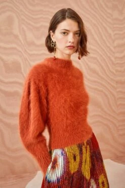 ULLA JOHNSON Emira Pullover - Redwood -Ullyla Shop ULLA JOHNSON Emira Pullover REDWOOD 0111