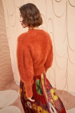 ULLA JOHNSON Emira Pullover - Redwood -Ullyla Shop ULLA JOHNSON Emira Pullover REDWOOD 0174