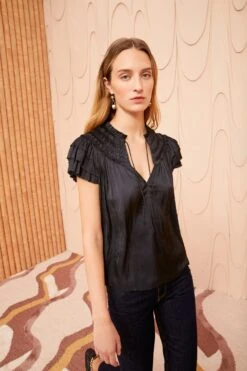 ULLA JOHNSON Eva Top - Noir -Ullyla Shop ULLA JOHNSON Eva Top Noir 0086