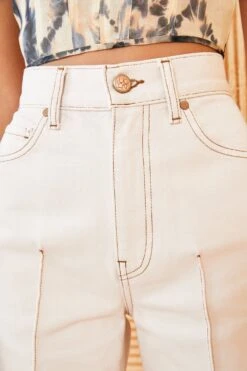 ULLA JOHNSON The Genevieve Jean - Cowrie Wash -Ullyla Shop ULLA JOHNSON GENEVIEVE JEAN COWRIE 04 48b6e529 56fe 4bb0 98cf d0735e02eed4