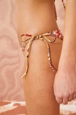 ULLA JOHNSON Maria Bikini Bottom - Calla Lily -Ullyla Shop ULLA JOHNSON MARIA Bikini BOTTOM CALLA LILY 04