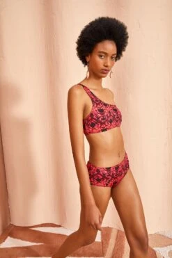 ULLA JOHNSON Reina Bikini Top - Wild Rose 9 ULLA JOHNSON Reina Bikini Top - Wild Rose -Ullyla Shop ULLA JOHNSON Reina Bikini TOP WILD ROSE 03